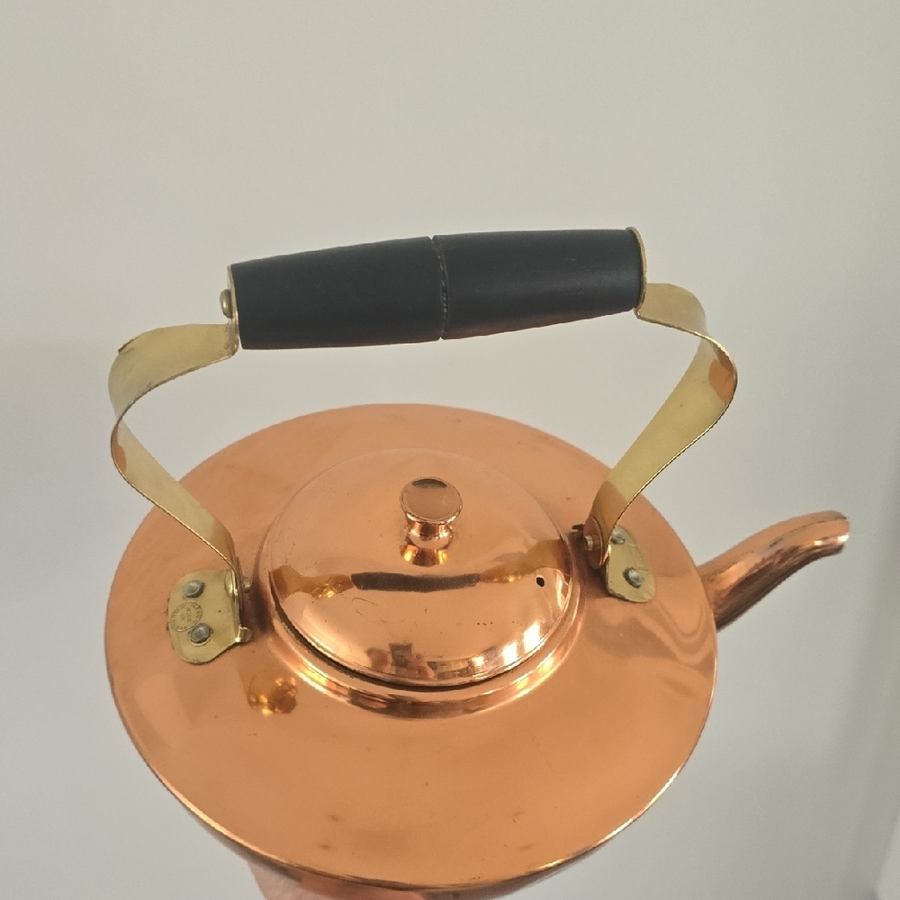 Vintage Copper KETTLE - Picture 6 of 10